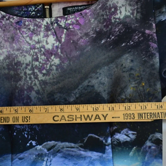 Rinascimento Picture Dress - Picture 8 of 9